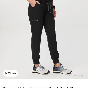 Figs maternity Black Ankle Jogger Pants